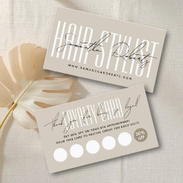 Moderne Hairstylist-Schrift-Typografie beige Treuekarte