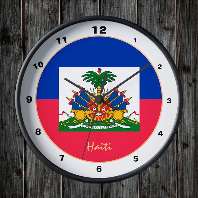 Moderne haitianische Flagge, haitianische Zuhause  Runde Wanduhr (Von Creator hochgeladen)