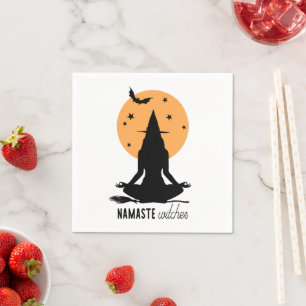 Moderne Halloween-Yoga-Hexe Serviette