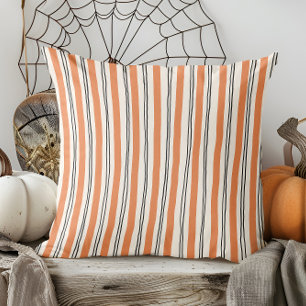 Moderne Handgezeichnete Fall Orange und Schwarz St Kissen
