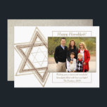 Moderne Hanukka Sepia Gold Star von David Foto Feiertagskarte<br><div class="desc">Minimal klassische Bar/Bat Mitzvah und Hanukkah moderne Star of David vor einem soliden Hintergrund schafft ein elegantes,  raffiniertes Design. Für andere koordinierende Farben oder passende Produkte,  besuchen Sie JustFharryn @ Zazzle.com oder kontaktieren Sie den Designer,  c/o Fharryn@yahoo.com Alle Rechte vorbehalten. #zazzlemade #christmasdecor</div>