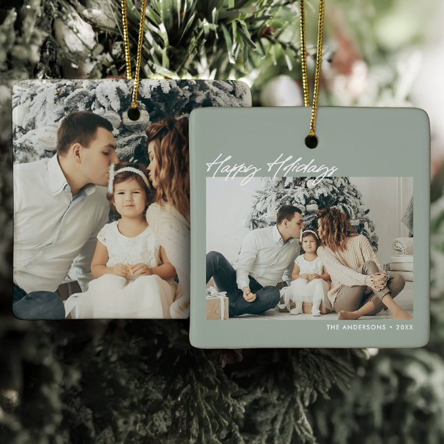 Moderne Happy Holidays Custom Message 2-Foto Keramikornament (Von Creator hochgeladen)