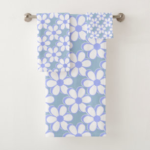 Moderne hellblaue und weiße Blumen Badhandtuch Set