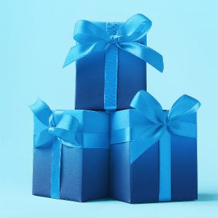 Moderne Himmel und klassisches tiefblaues Ombre Geschenkpapier