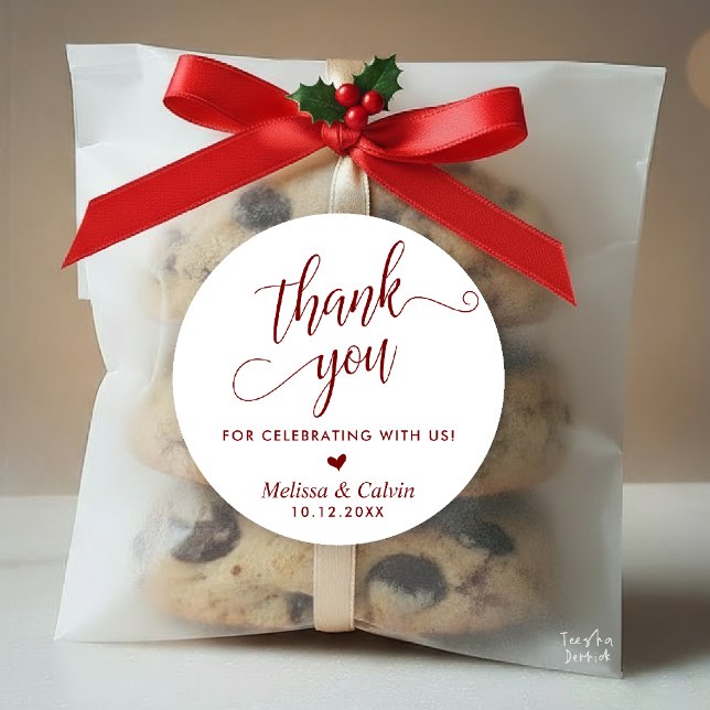 Moderne Hochzeit Minimalistisch Dankesgeschenke Runder Aufkleber (Modern Wedding Minimalist Thank You Gifts Classic Round Sticker favors in red heart burgundy wine)