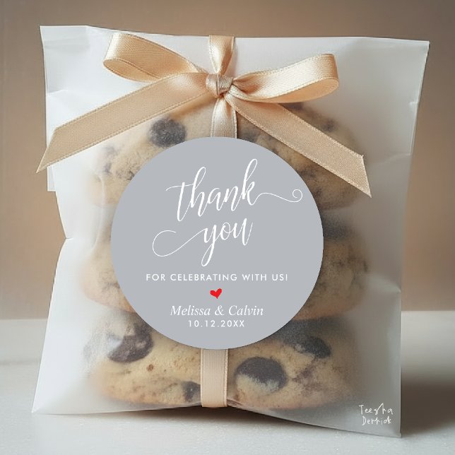 Moderne Hochzeit Minimalistisch Dankesgeschenke Runder Aufkleber (Modern Wedding Minimalist Thank You Gifts Classic Round Sticker favors in chill grey)