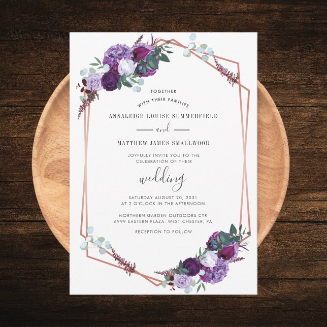 Moderne Hochzeit mit Lila geometrischer Rose Einladung (Purple Floral Geometric Script Wedding Invitation)