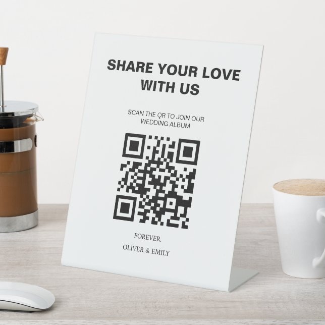 Moderne Hochzeitseinladungen mit QR-Code  Sockelschild (In SItu)