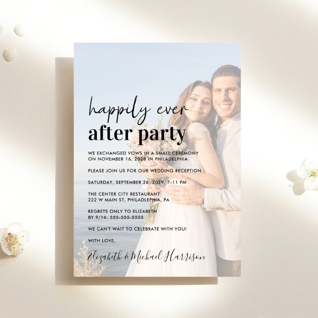 Moderne Hochzeitsempfehlung für Foto Ankündigung (An chic Happily Ever After Party photo invitation for your wedding celebration)