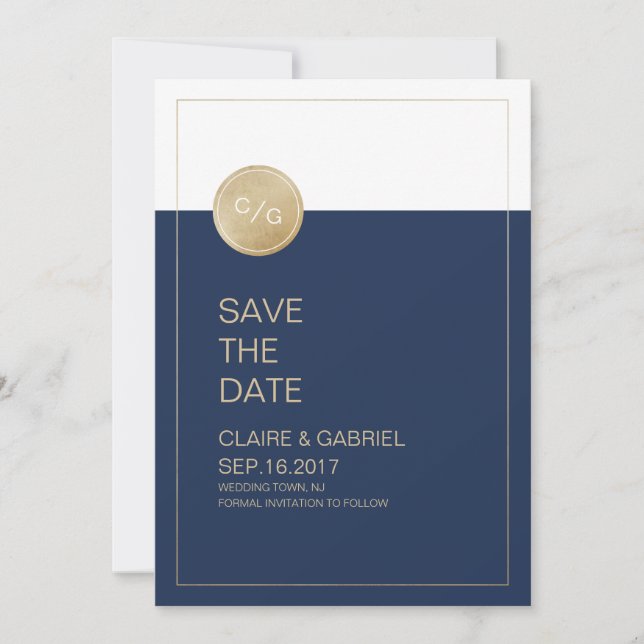 Moderne Hochzeitsfeiern in Marineblau sparen das D Save The Date (Vorderseite)