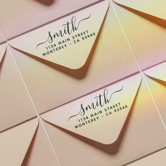 Moderne Hochzeitsskriptfamilie Name & Rücksendeadr Permastempel (Von Creator hochgeladen)