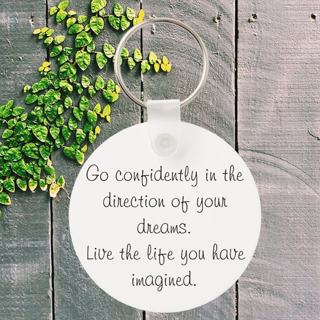 Moderne inspirierende Schlüsselanhänger gehen selb (Modern script typography inspirational quote gift. Confidence saying cute motivational keychain.)