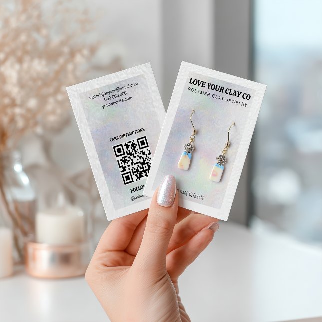 Moderne Iridescent Pearl QR Code Jewelring Ohrring Visitenkarte (Modern Iridescent Pearl QR Code Jewelry Earring Business Card)