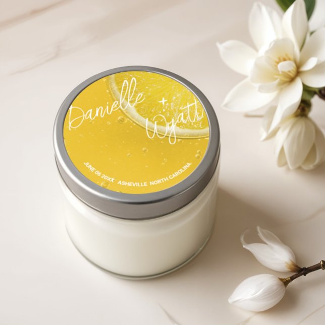 Moderne italienische Sommerhochzeit Runder Aufkleber (Von Creator hochgeladen)