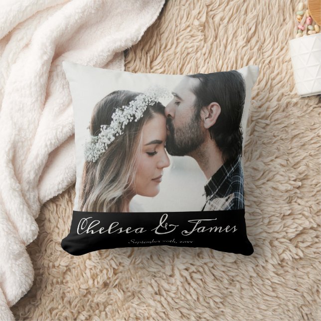 Moderne Kalligrafie-Overlap-Foto Couple Wedding Kissen (Decke)
