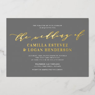 Moderne Kalligrafie Script Wedding Gray + Gold Folieneinladung