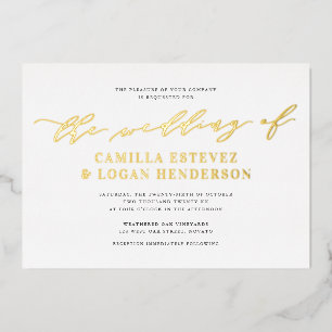 Moderne Kalligrafie Script Wedding White + Gold Folieneinladung