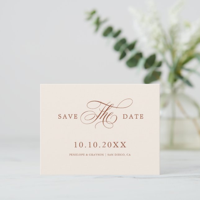 Moderne Kalligrafie Terracotta Boho Save the Date Postkarte (Stehend Vorderseite)