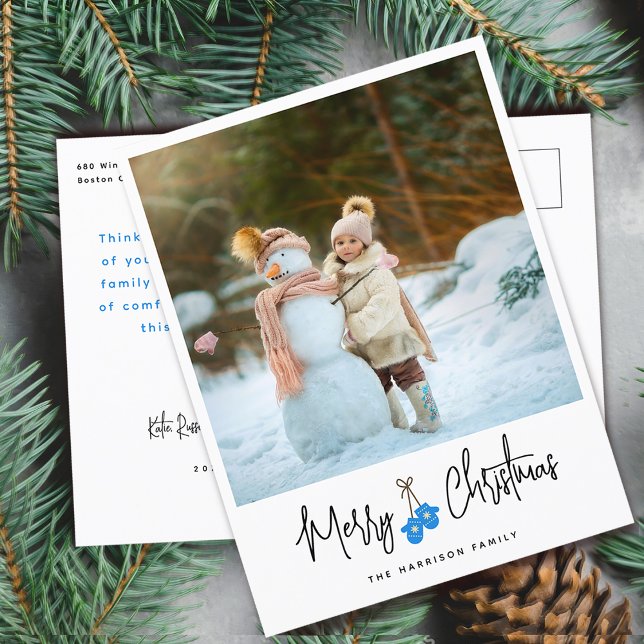Moderne Kalligraphie Blue Mittens Foto Feiertagspostkarte (Modern Calligraphy Blue Mittens Photo Holiday Postcard)