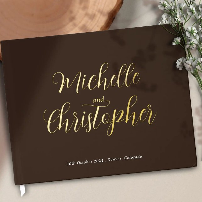 Moderne Kalligraphie für die Hochzeit von Braut un Gästebuch (Modern Calligraphy for Bride and Groom's Wedding foil guest book. Simple elegant wedding style.)