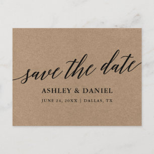Moderne Kalligraphie Kraft Save the Date Postkarte