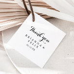 Moderne kalligraphische Hochzeit Geschenkanhänger<br><div class="desc">Diese modernen kalligraphischen Gastgeschenk Hochzeiten sind perfekt für eine rustikale Hochzeit. Das einfache und elegante Design zeichnet sich durch klassische und extravagante Schriftzeichen in Schwarz und Weiß aus. Machen Sie die Etiketten selbst, indem Sie Ihre Namen, die Veranstaltung (falls zutreffend) und das Datum angeben. Diese Lieblingsmarken können einen Hochzeitsempfang, ein...</div>