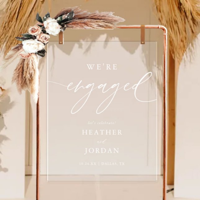 Moderne kalligraphische Verlobung Wir sind Verlobt Acrylschild (Von Creator hochgeladen)