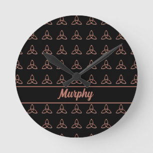 Moderne keltische Trinity kennt irischen Familienn Runde Wanduhr