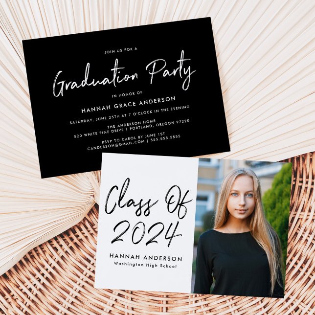 Moderne Klasse der Black Script Graduation Party 2 Einladung (Von Creator hochgeladen)