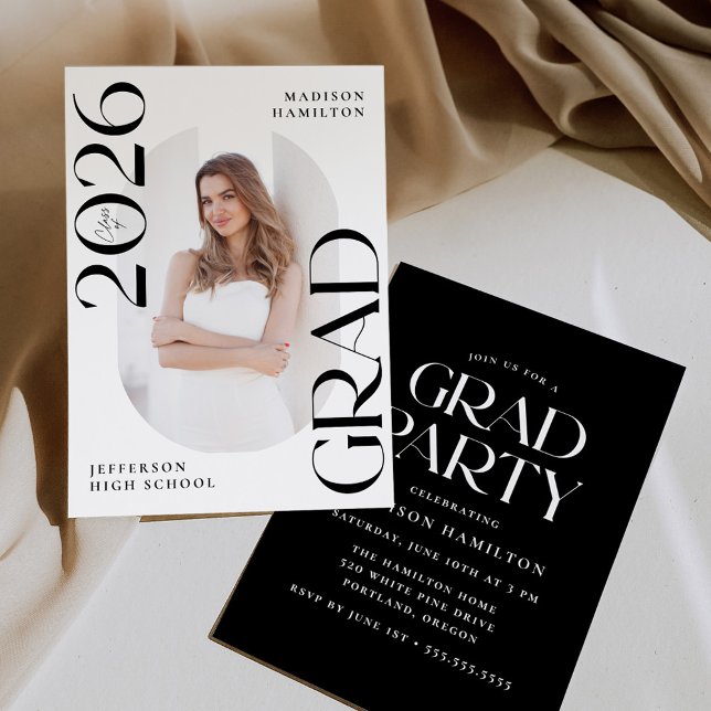 Moderne Klasse der Grad Foto Graduation Party 2024 Einladung (Von Creator hochgeladen)