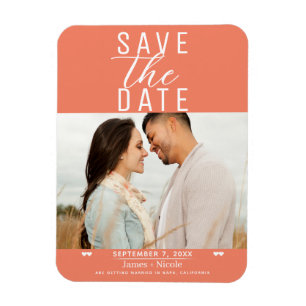 Moderne Lachsrosa "Save the Date" Hochzeitsfotos Magnet