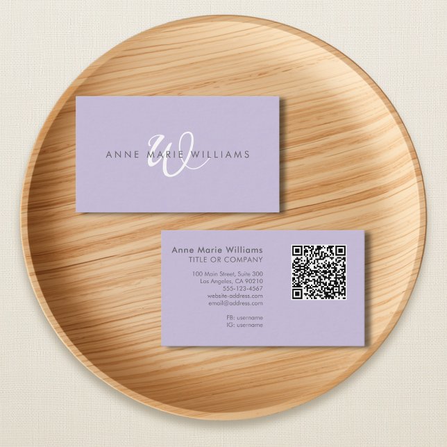 Moderne Lavendel-Weiße Schrift Monogramm QR-Code Visitenkarte (Von Creator hochgeladen)