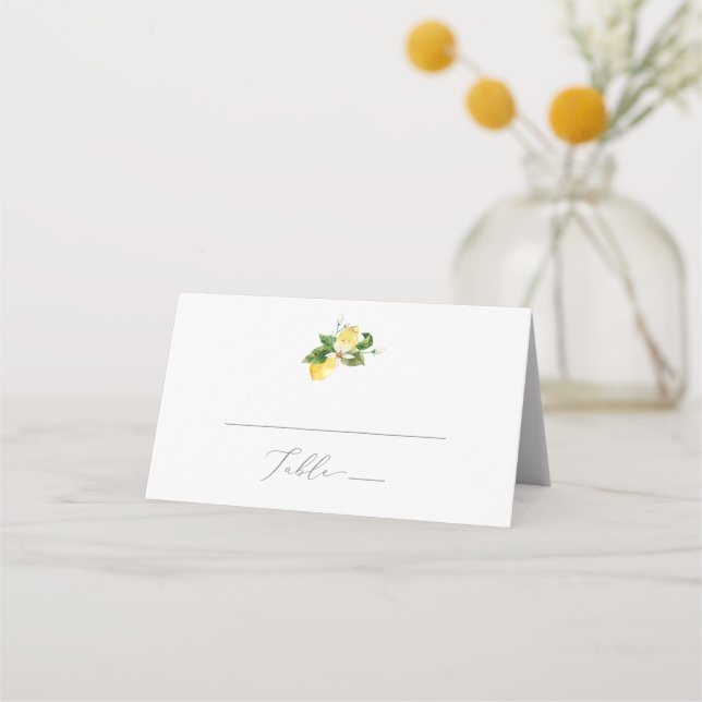 Moderne Lemon Garden Monogram Folded Wedding Platzkarte (Vorderseite)