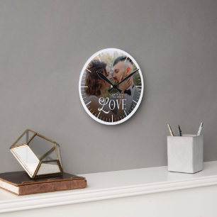 Moderne Liebe Benutzerdefiniertes Hochzeitsfoto Pa Runde Wanduhr