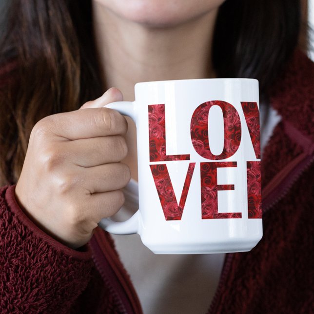 Moderne LIEBE Tasse mit Rote Rosen Typografie (Von Creator hochgeladen)
