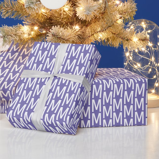 Moderne lila Immergrün-Personalisierung Anfangsbuc Geschenkpapier (Feiertage)