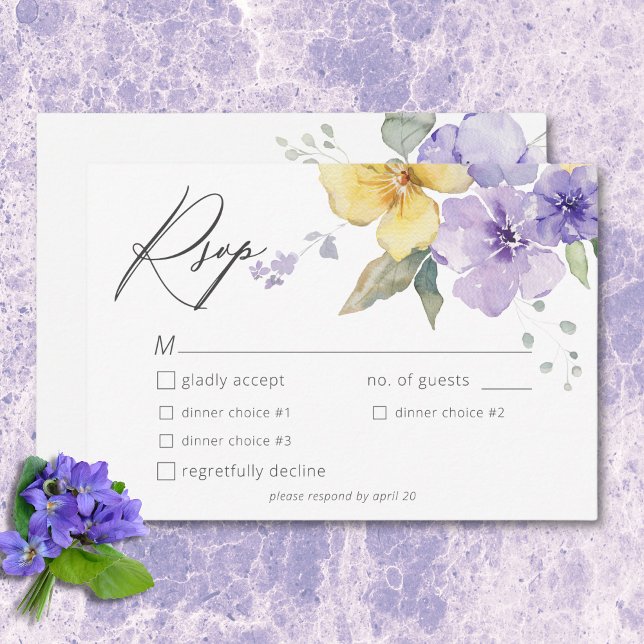 Moderne Lila und gelbe Violetten Blumenzehen RSVP Karte (Modern Purple & Yellow Violets Floral Wedding RSVP Card)