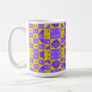 Moderne lila und goldene Tafelblumen Kaffeetasse