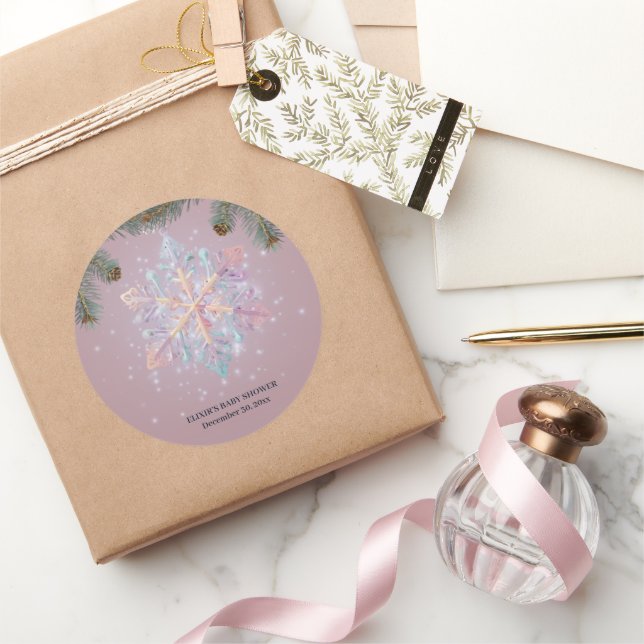 Moderne Lila Winterschneeflocken Niedliche Babydus Runder Aufkleber (Schenken)