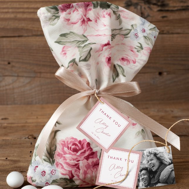 Moderne Magenta Rose Gold Minimale Gastgeschenk Ho Geschenkanhänger (Von Creator hochgeladen)