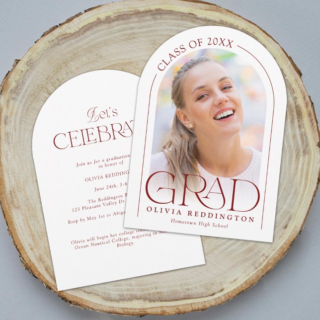 Moderne Minimal Foto Arch Red Graduation Party Einladung (Von Creator hochgeladen)