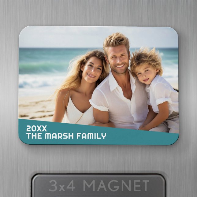 Moderne Minimal-Foto mit diagonalem Farbbalken Magnet (Personalized fridge magnet - add photos and custom text)