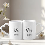 Moderne Minimal Mr. und Mrs. Newlyweds Liebestassen<br><div class="desc">Das Coffee Tasse Set mit dem Nachnamen des Ehepaares und das Hochzeitsdatum in minimalistischem Schwarz-Weiß-Design. Das Set der Tasse dieses Liebhabers ist ein perfektes Hochzeitsgeschenk und ein Valentinstag für die Neuvermählten.</div>