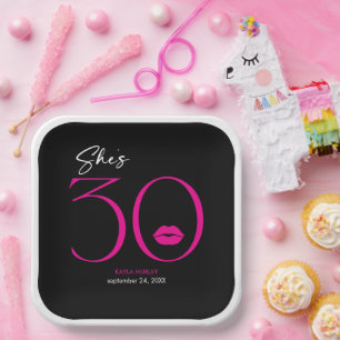 Moderne Minimal Pink Lips Sie ist 30 Geburtstag Pappteller