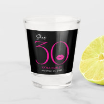 Moderne Minimal Pink Lips Sie ist 30 Geburtstag