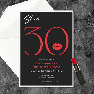 Moderne Minimal Red Lips Sie ist 30 Geburtstag Einladung