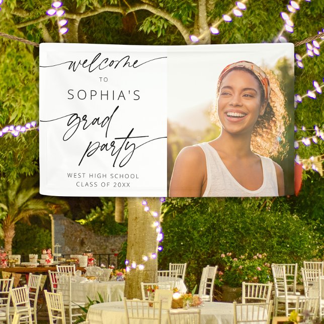 Moderne Minimal Script Welcome Graduation Party Banner (Von Creator hochgeladen)