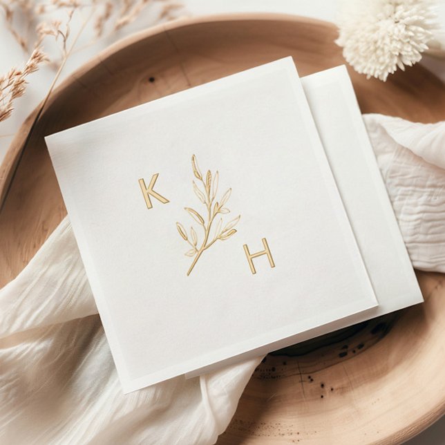 Moderne Minimal Wedding Monogram Greenerity Blätte Servietten Mit Folie (Elegant gold foil minimal greenery wedding monogram napkins.)