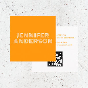Moderne Minimal Yellow Typografy Custom QR Code Quadratische Visitenkarte
