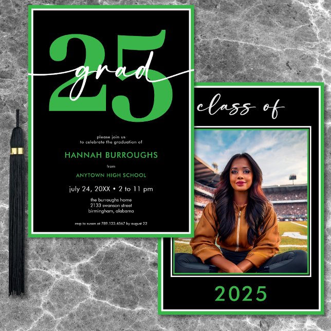 Moderne minimale grüne Skriptabschlusspartei Einladung (Modern Minimal Green Script Graduation Party Invitation)